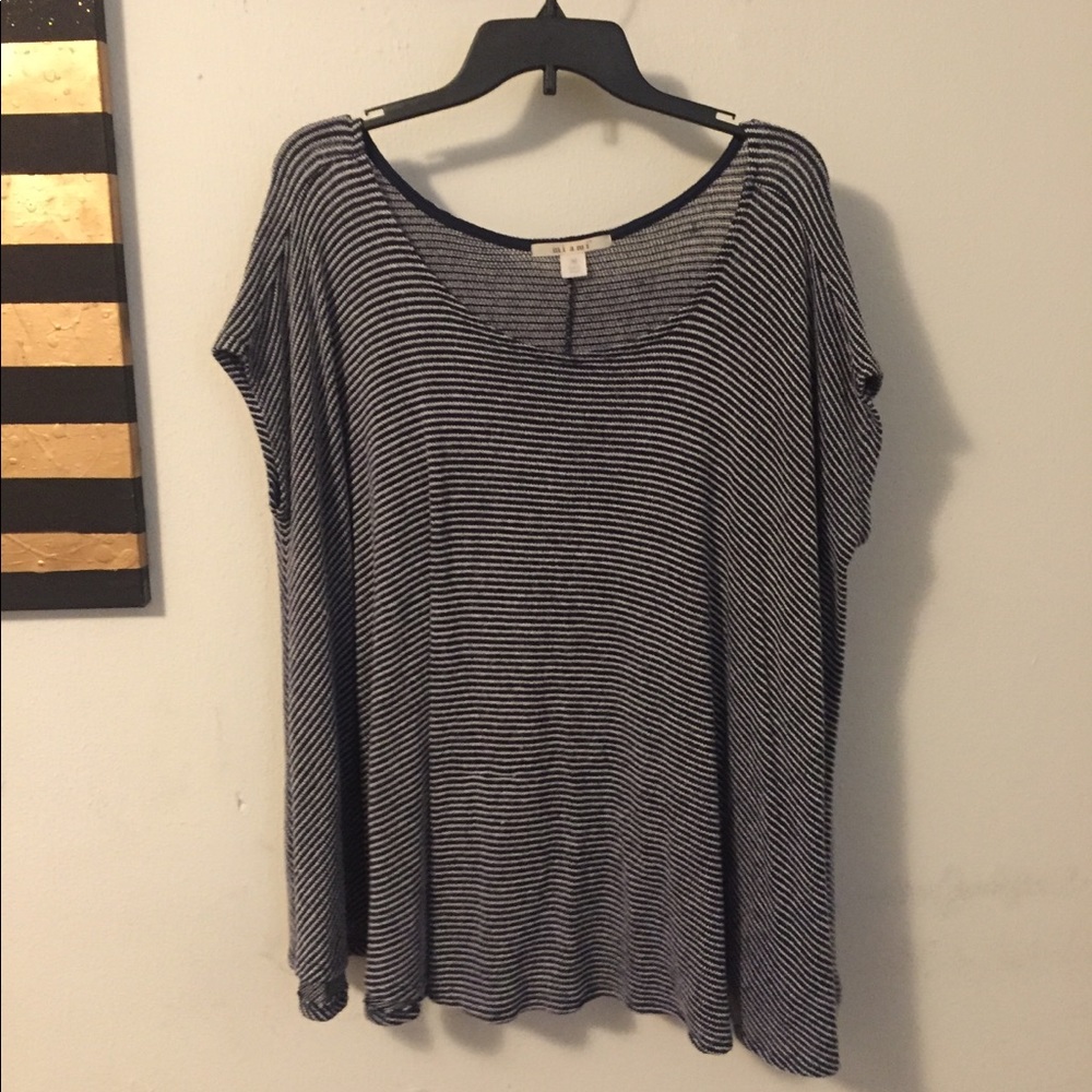 Oversized boutique top